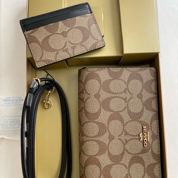 Coach gift set - Picture 8 of 12